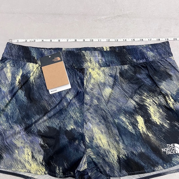 The North Face Women’s Limitless Run Shorts Standard Fit  Multicolor Size 2XL - Picture 11 of 11